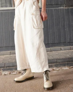 Dr. Martens Boots 1460 En Cuir Smooth à Lacets Beige texturé — Smooth Leather Fashion