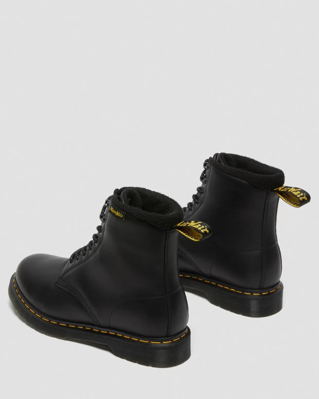 Dr. Martens Boots 1460 Pascal WarmWair En Cuir Valor WP Noir — Valor Wp New