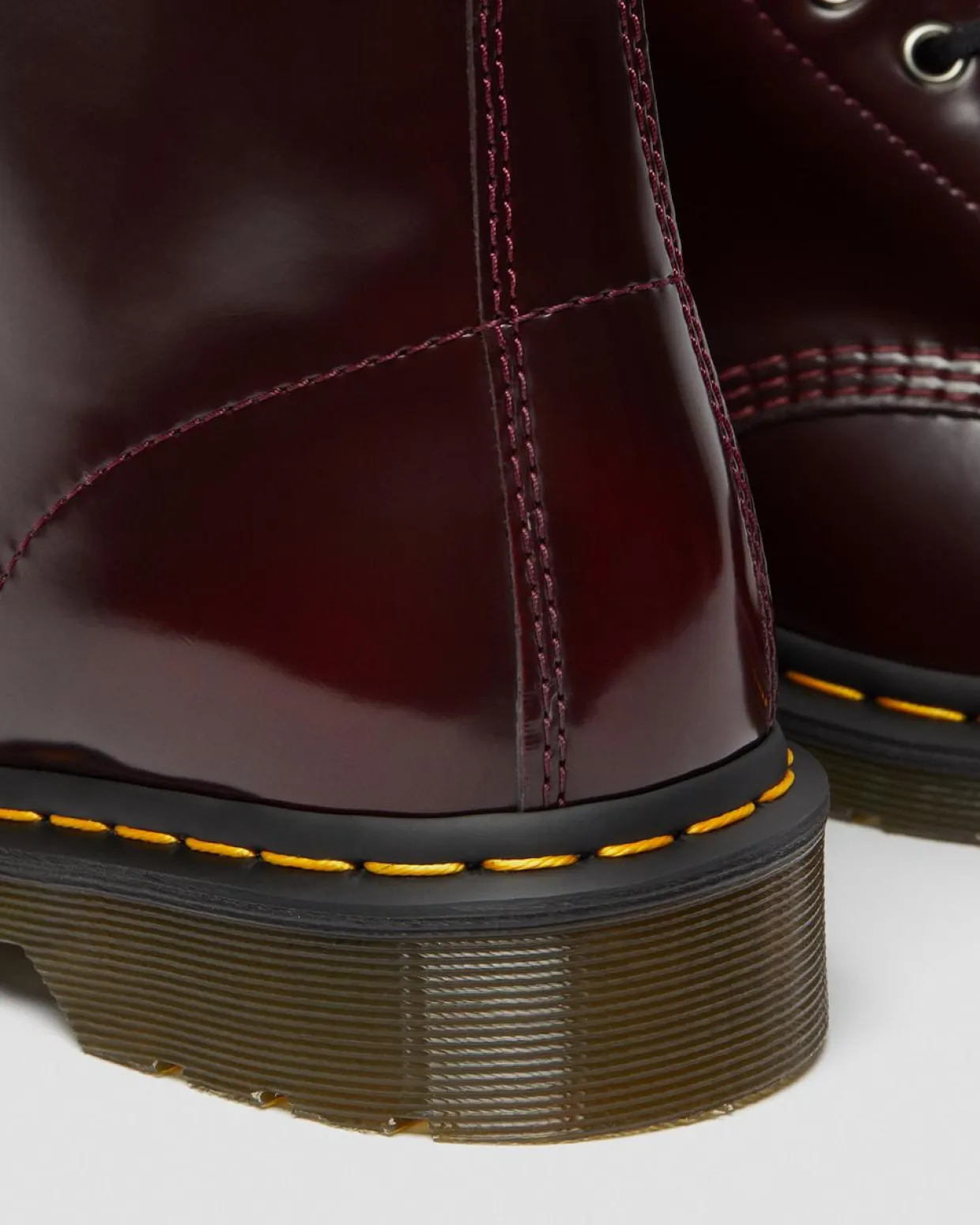 Dr. Martens Boots 1460 Vegan à Lacets Rouge Cherry Red — Oxford Rub Off Best