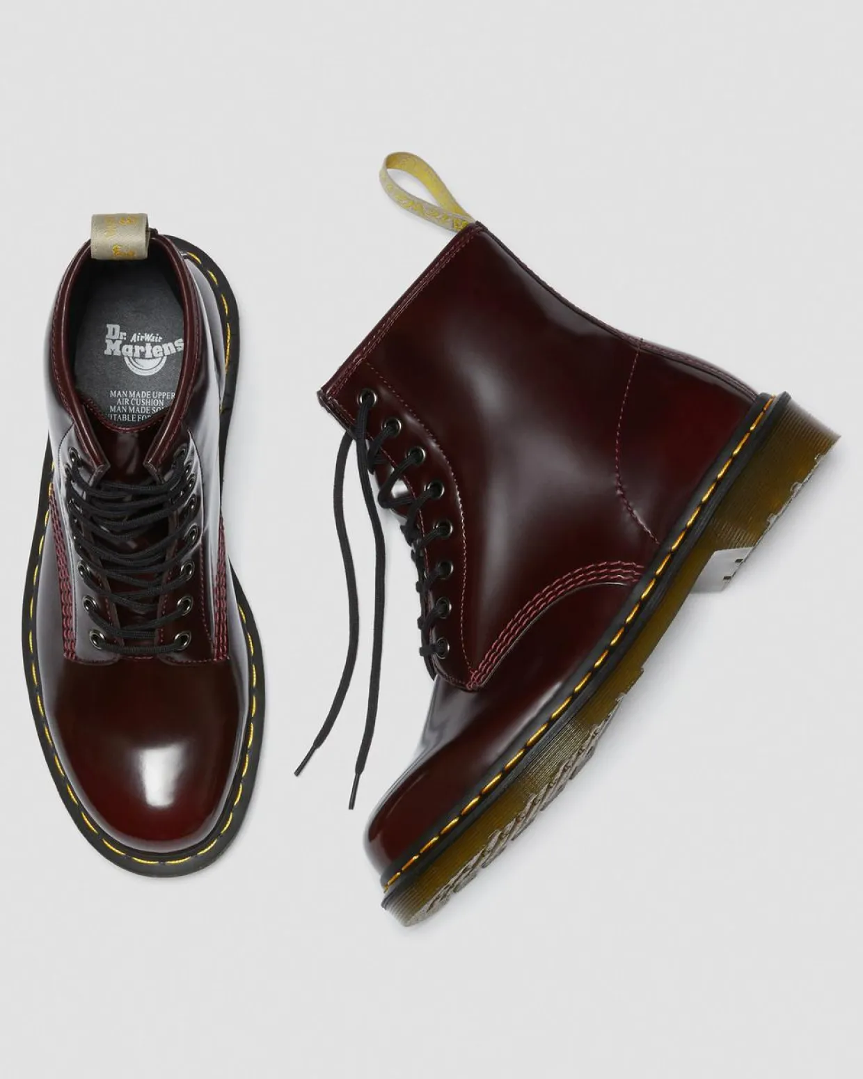 Dr. Martens Boots 1460 Vegan à Lacets Rouge Cherry Red — Oxford Rub Off Best