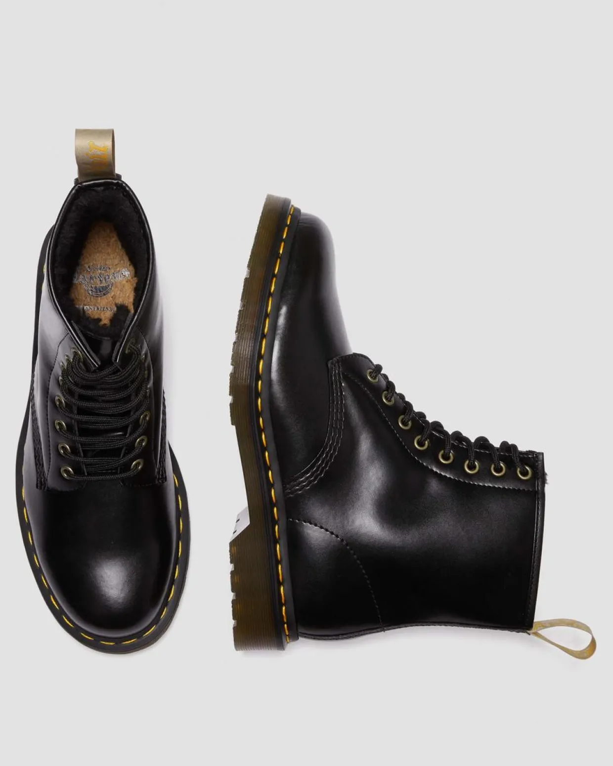 Dr. Martens Boots 1460 Vegan Borg Doublées à Lacets Noir — Norfolk Vegan Outlet