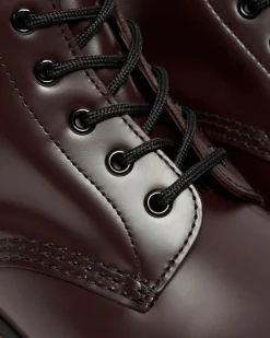 Dr. Martens Boots Basses 101 Yellow Stitch En Cuir Smooth Bordeaux — Smooth Leather Fashion