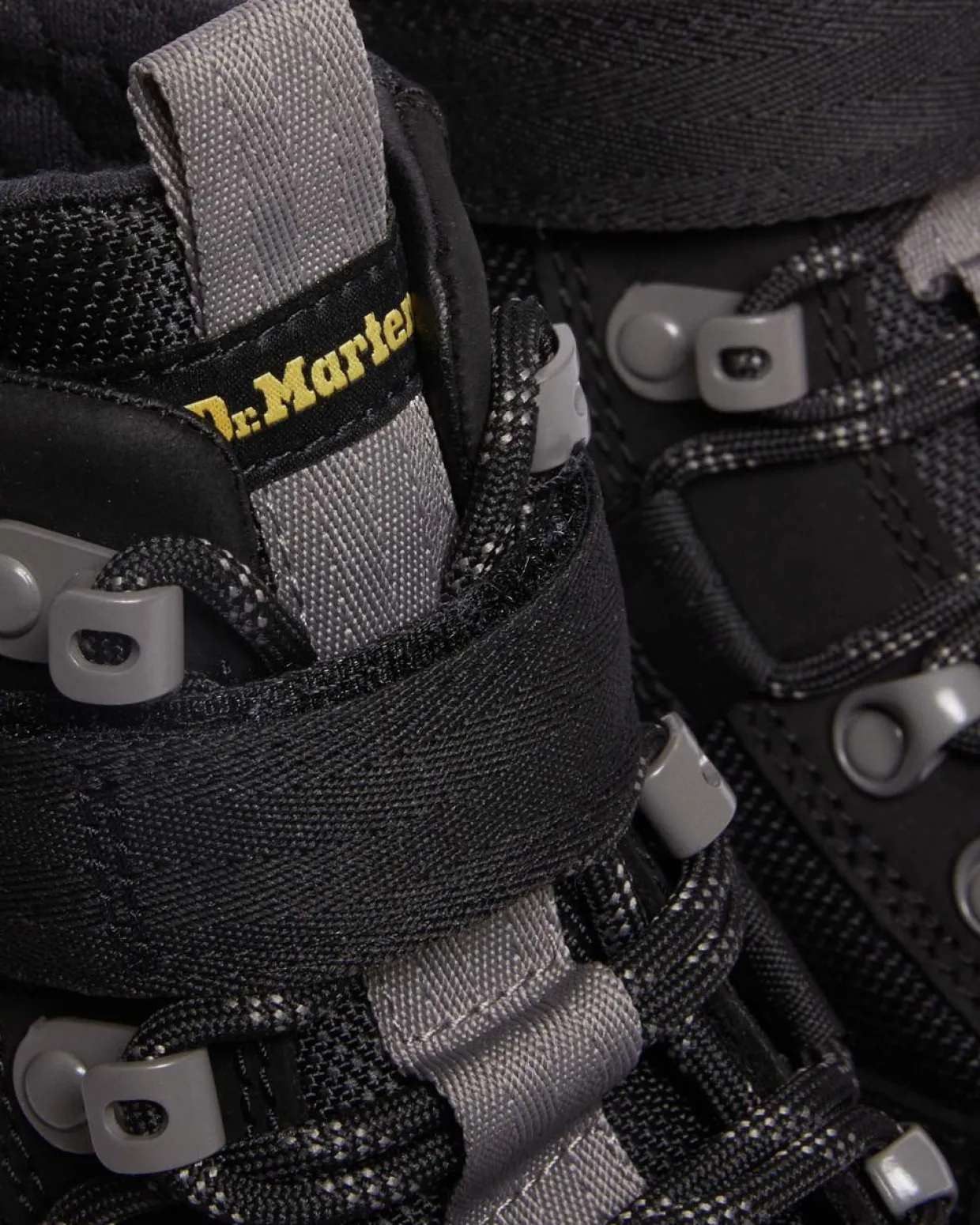 Dr. Martens Boots Combs Tech II Doublées De Polaire BLACK — Buffbuck Two Tone Nylon Outlet