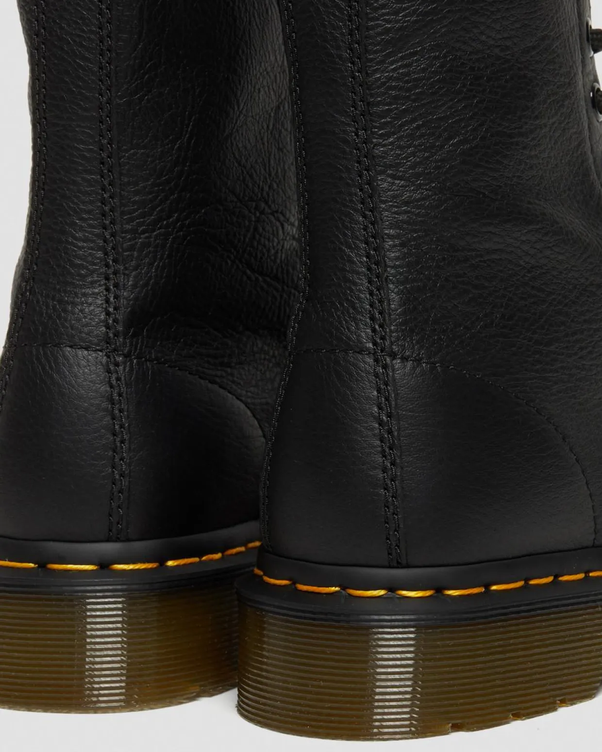 Dr. Martens Boots Montantes 1490 En Cuir Virginia Noir — Virginia Best Sale