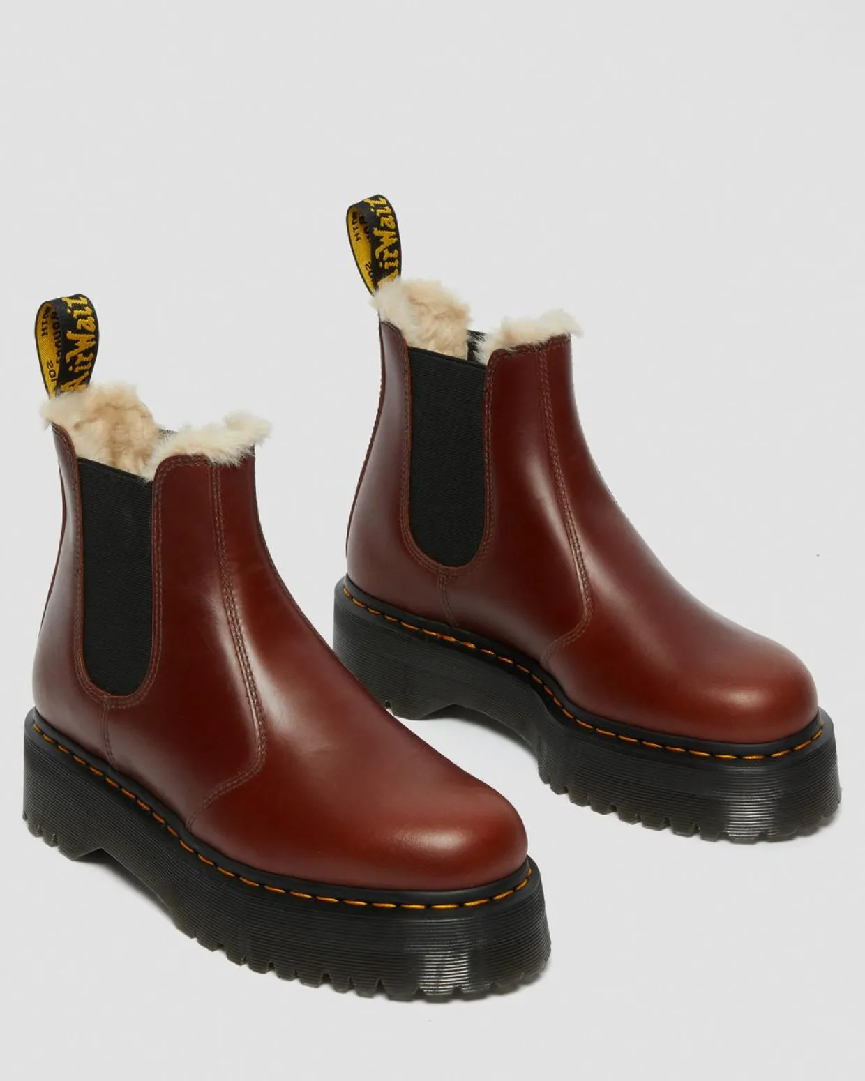 Dr. Martens Boots Plateformes 2976 Quad Doublées De Fourrure Synthétique Marron — Abruzzo Wp Best Sale