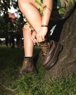 Dr. Martens Boots Plateformes Jadon En Cuir Marron — Crazy Horse Store