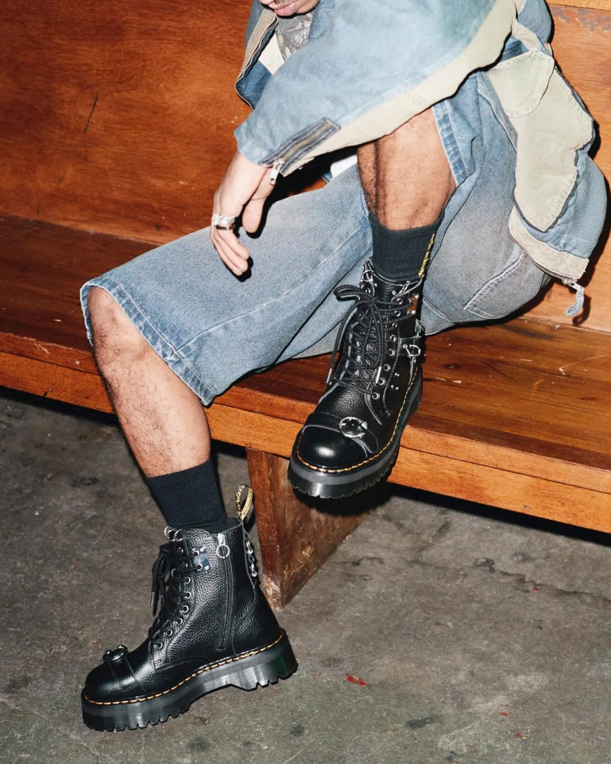 Dr. Martens Boots Plateformes Jadon Piercing En Cuir Milled Nappa Noir — Milled Nappa Cheap