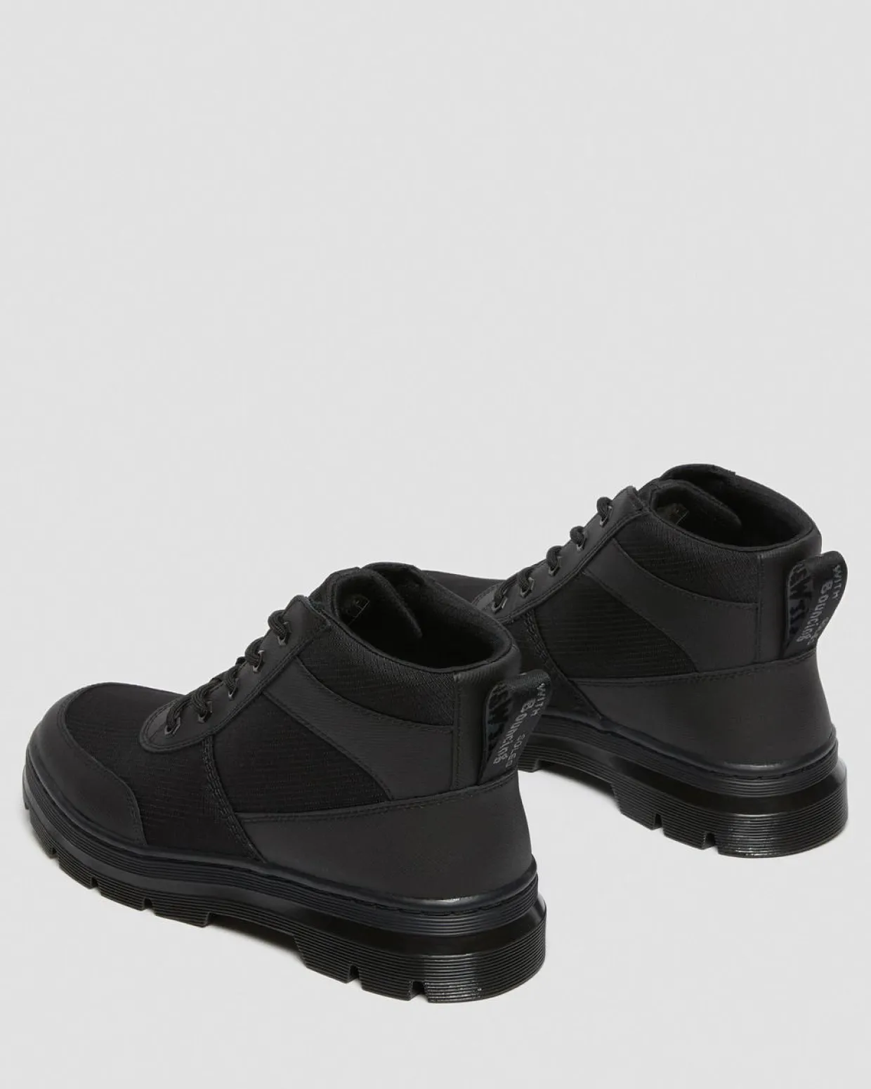 Dr. Martens Boots Utilitaires Chukka Bonny En Tech Poly Noir — Element Poly Rip Stop Clearance