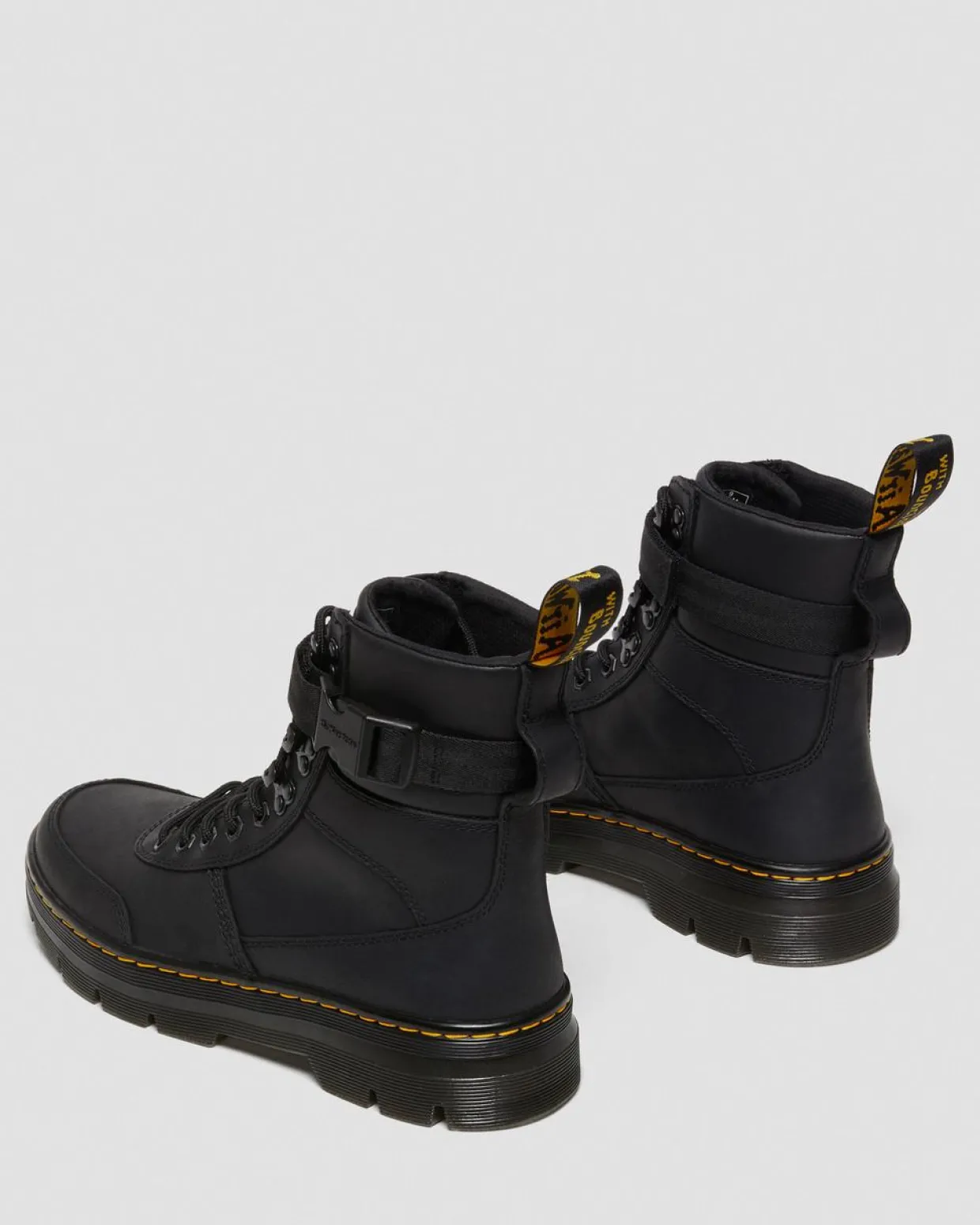 Dr. Martens Boots Utilitaires Combs Tech II En Cuir Wyoming Noir — Wyoming Store
