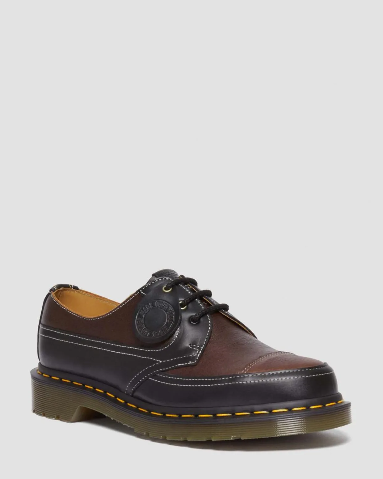 Dr. Martens Chaussures 1461 Made In England En Cuir Deadstock MULTI — Deadstock Best