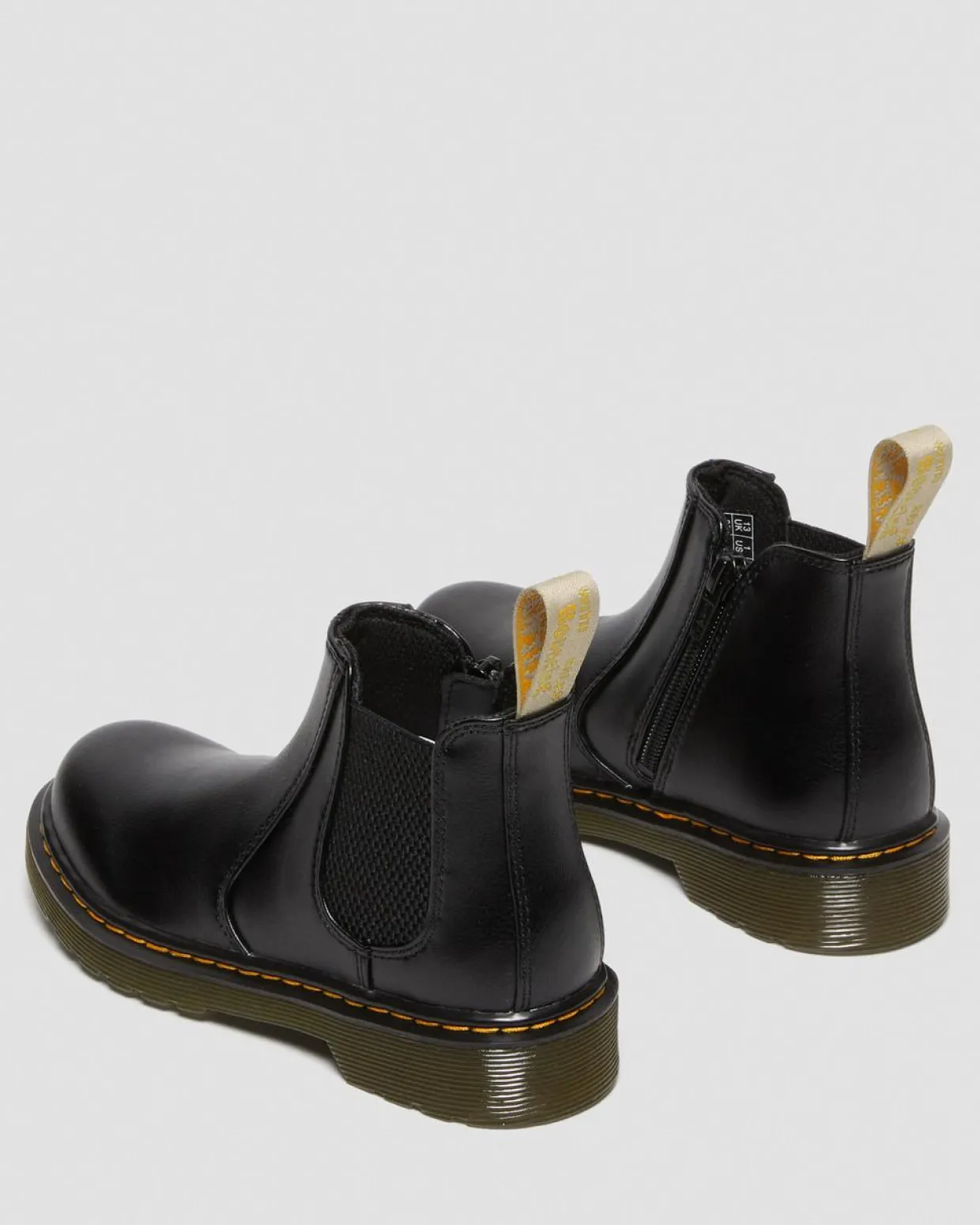 Dr. Martens Chelsea Boots 2976 Vegan Junior Noir — Newbury Tumble Online