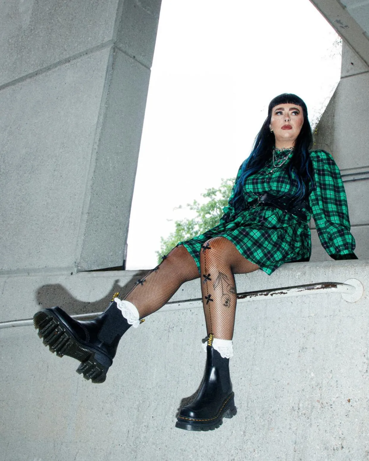 Dr. Martens Chelsea Boots Corran En Cuir Atlas à Talons Noir — Atlas Hot