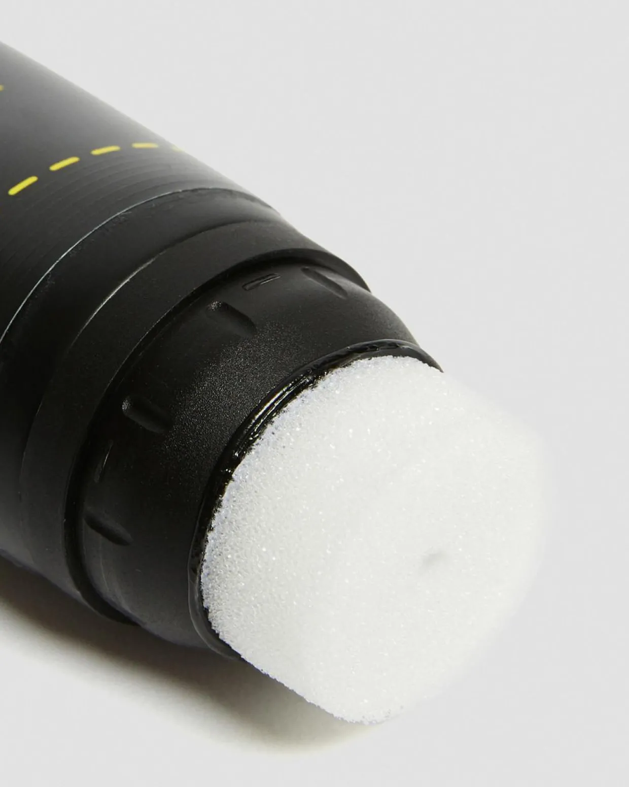 Dr. Martens Cirage Blanc En Tube 75 Ml Hot
