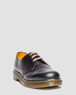 Dr. Martens Lacets Plats 65cm (3 œillets) Rainbow — Polyester Shop