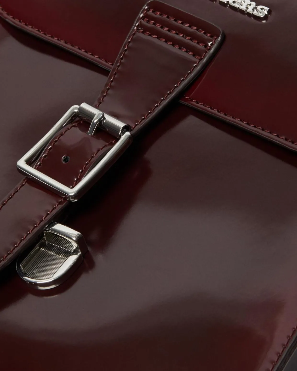 Dr. Martens Mini Sac à Dos Vegan Rouge — Oxford Rub Off Shop