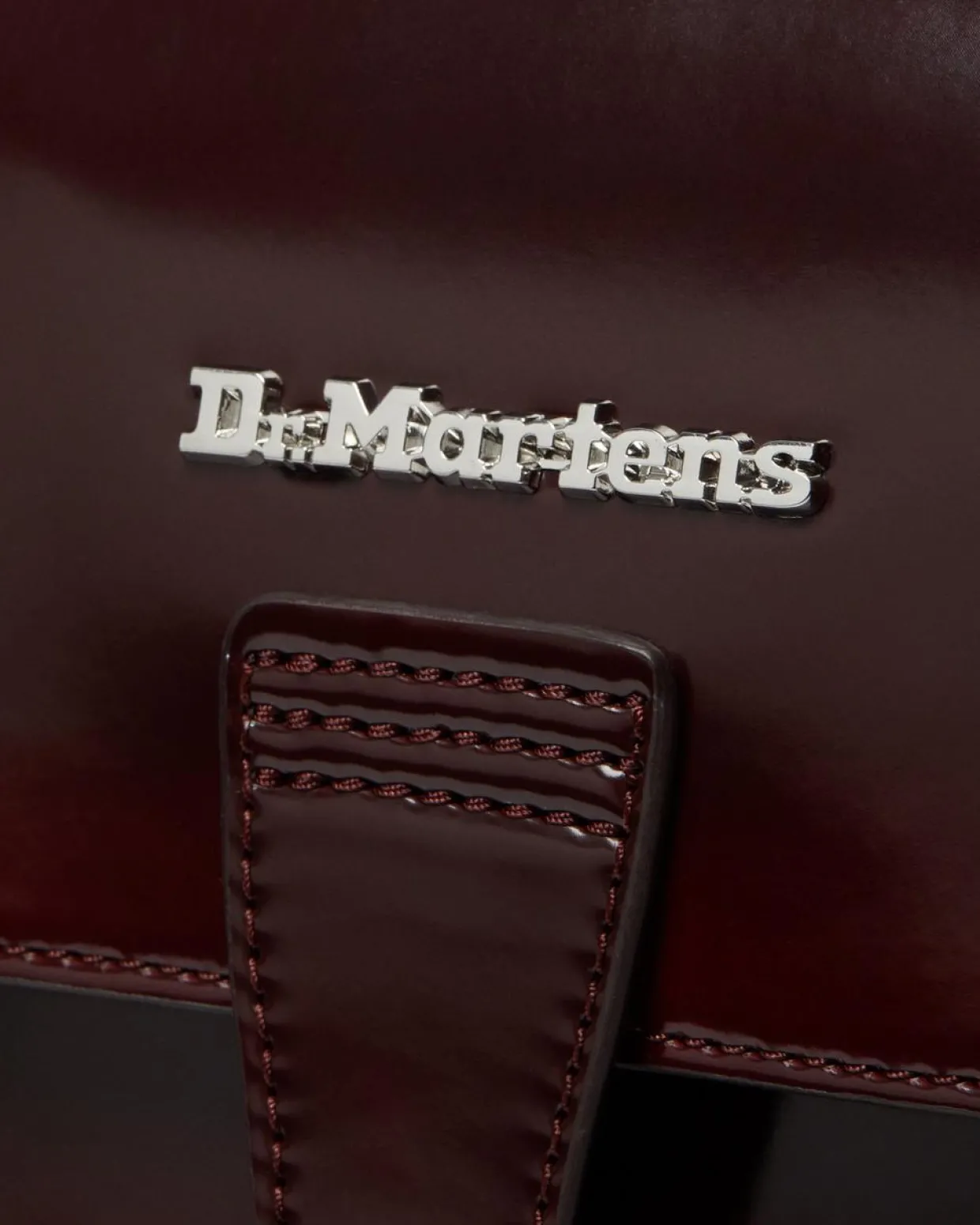 Dr. Martens Mini Sac à Dos Vegan Rouge — Oxford Rub Off Shop