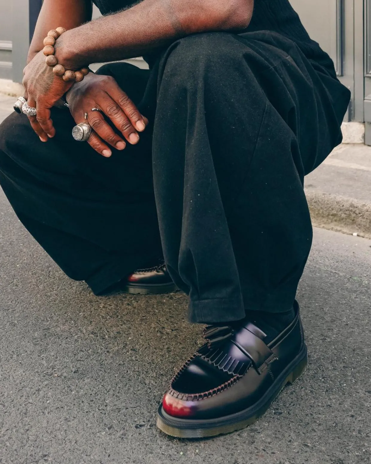 Dr. Martens Mocassins Adrian En Cuir Arcadia à Pampilles Rouge Cherry Red — Arcadia Clearance