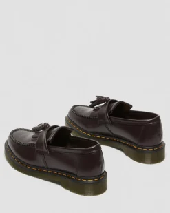 Dr. Martens Mocassins Adrian Yellow Stitch En Cuir Smooth à Pampilles Bordeaux — Smooth Leather Shop