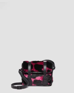 Dr. Martens Sac Bandoulière En Hair-On Imprimé Vache 18 Cm THRIFT PINK+BLACK — Cow Print + Kiev Online