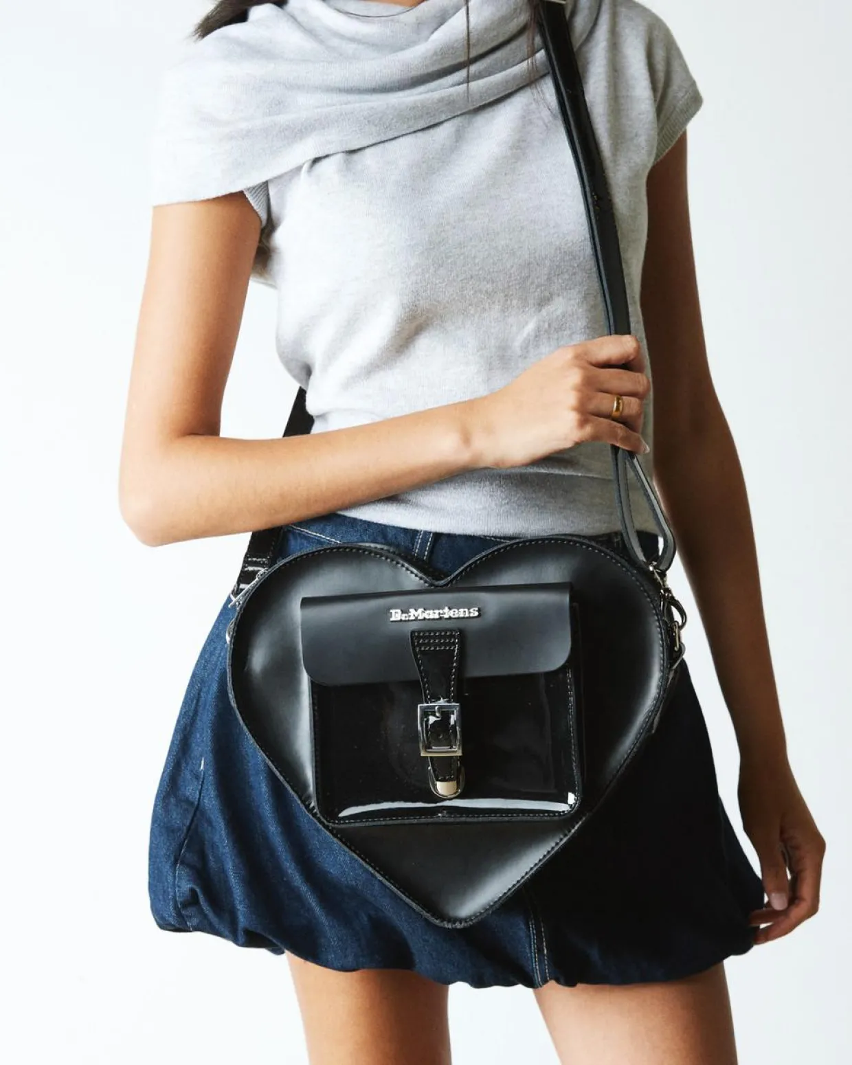 Dr. Martens Sac En Cuir En Forme De Cœur  Noir — Kiev Best Sale