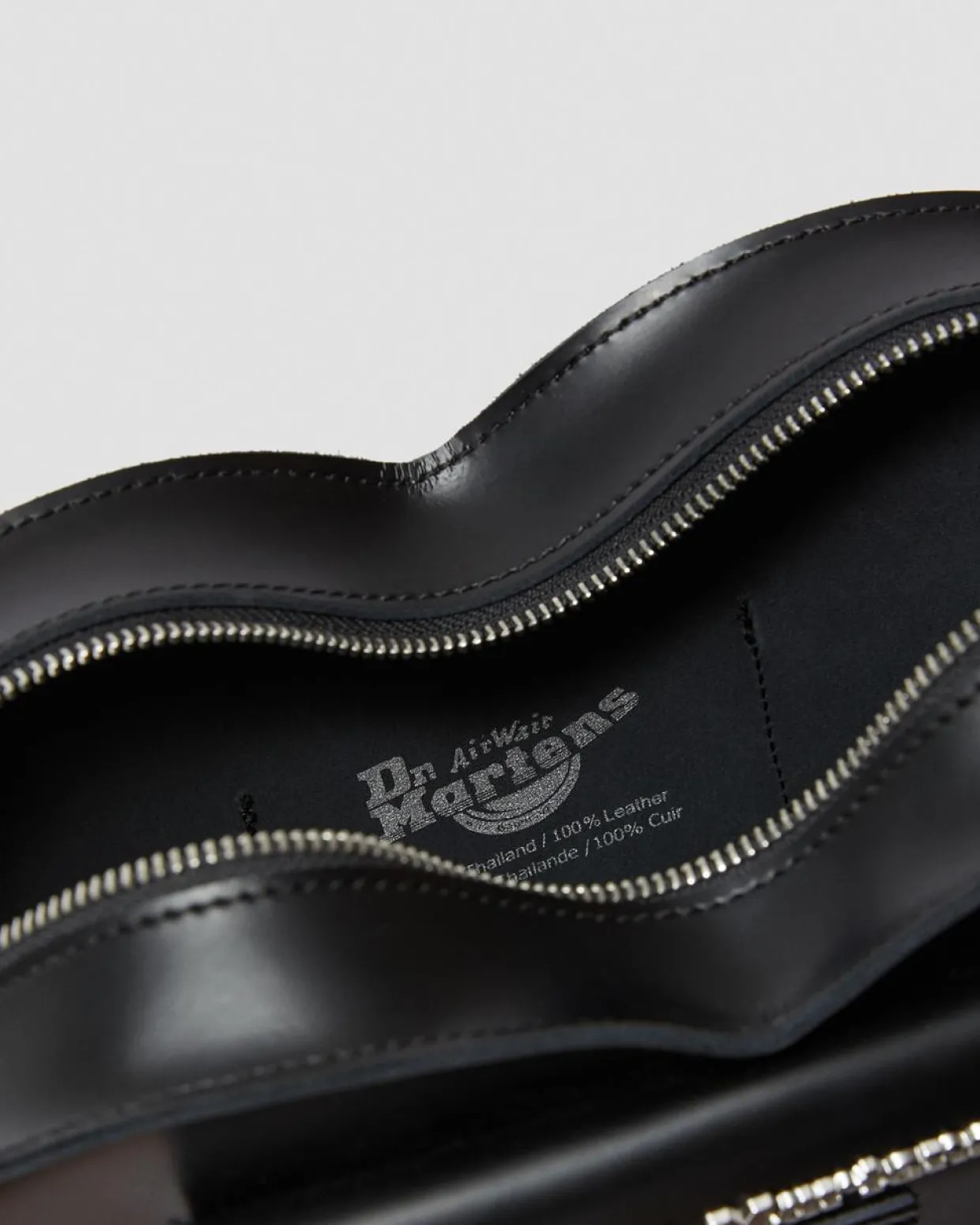Dr. Martens Sac En Cuir En Forme De Cœur  Noir — Kiev Best Sale