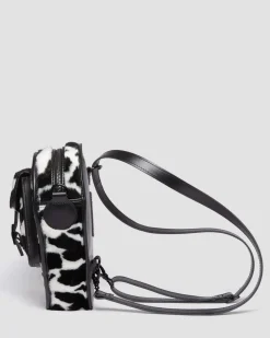 Dr. Martens Sac En Forme De Cœur En Imprimé Vache BLACK+WHITE — Cow Print + Kiev Fashion