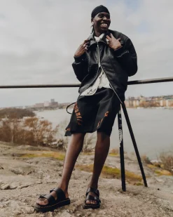 Dr. Martens Sandales Josef En Cuir à Boucles Noir — Analine Cheap