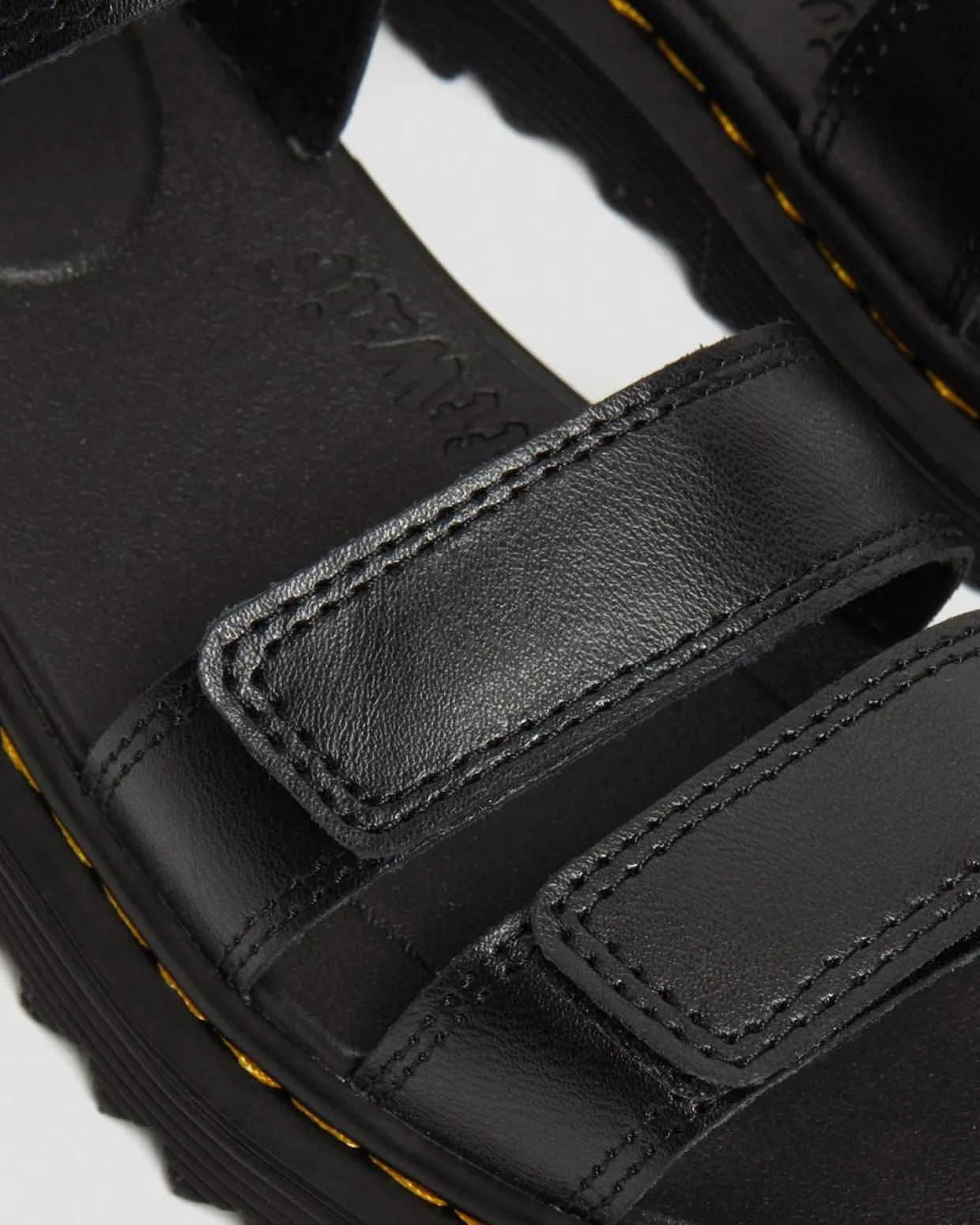 Dr. Martens Sandales Klaire En Cuir à Brides Junior Noir — T Lamper Cheap